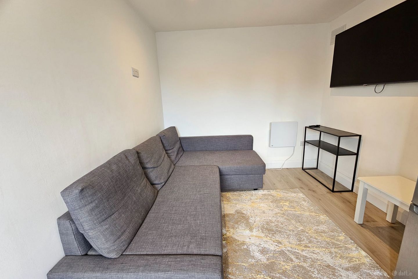 Hazelwood Park, Dublin 5, Kilmore, Dublin 5 is for rent on Daft.ie - photo 2 of 5