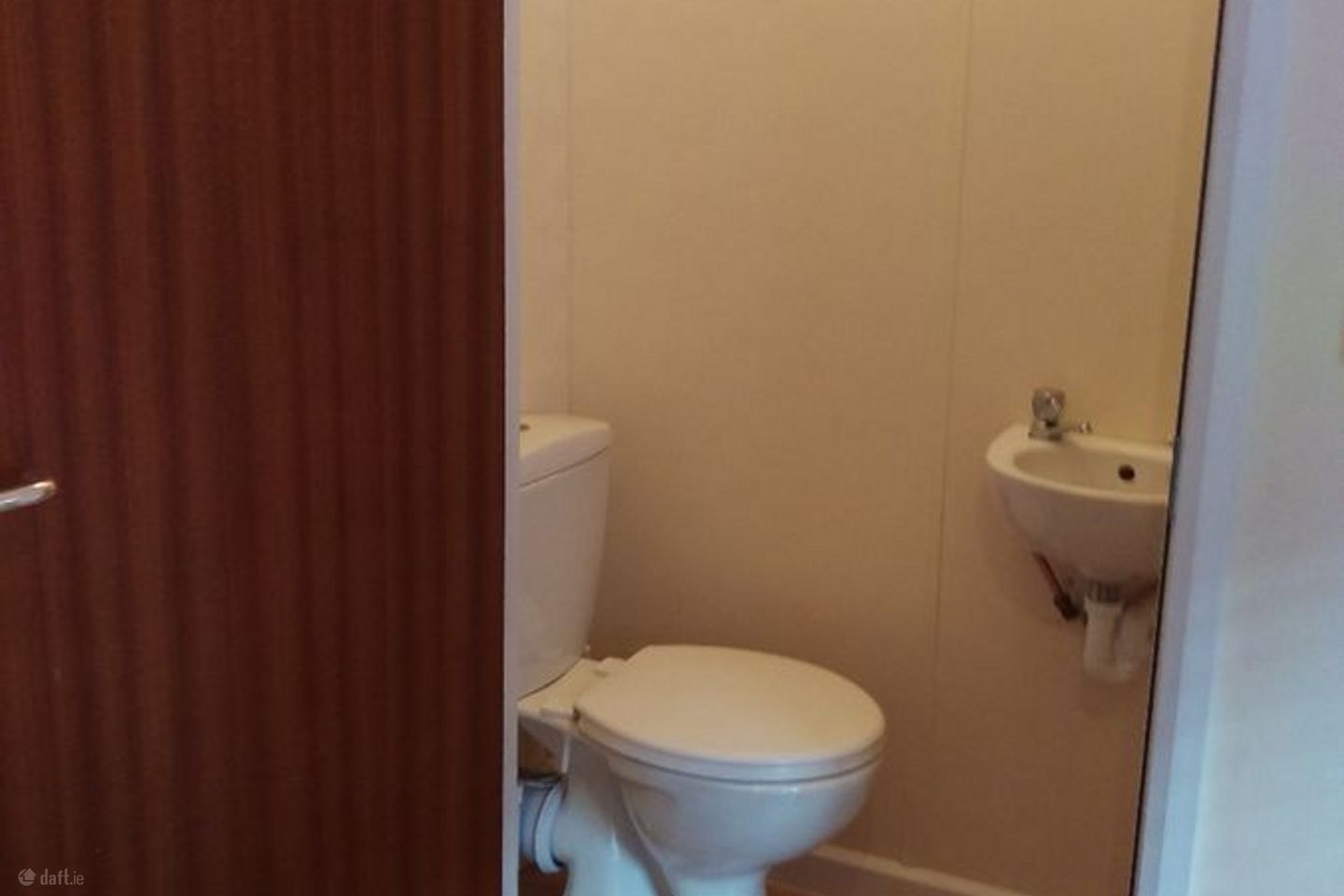 4 Silken Park ,  Kingswood Cross, Citywest, Dublin 22 is for rent on Daft.ie - photo 5 of 5