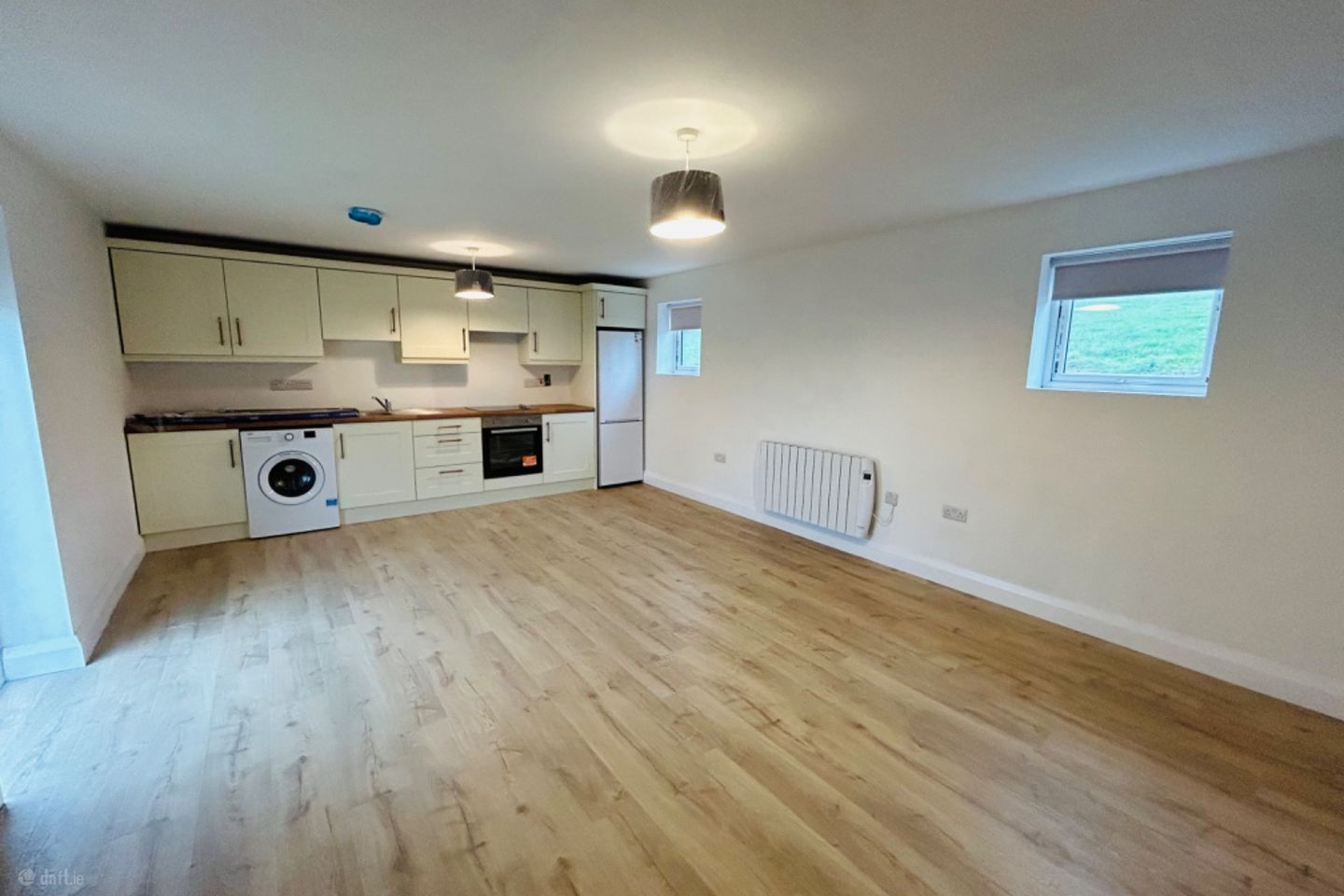 Drumkeith, Dundalk, Co. Louth is for rent on Daft.ie - photo 2 of 5