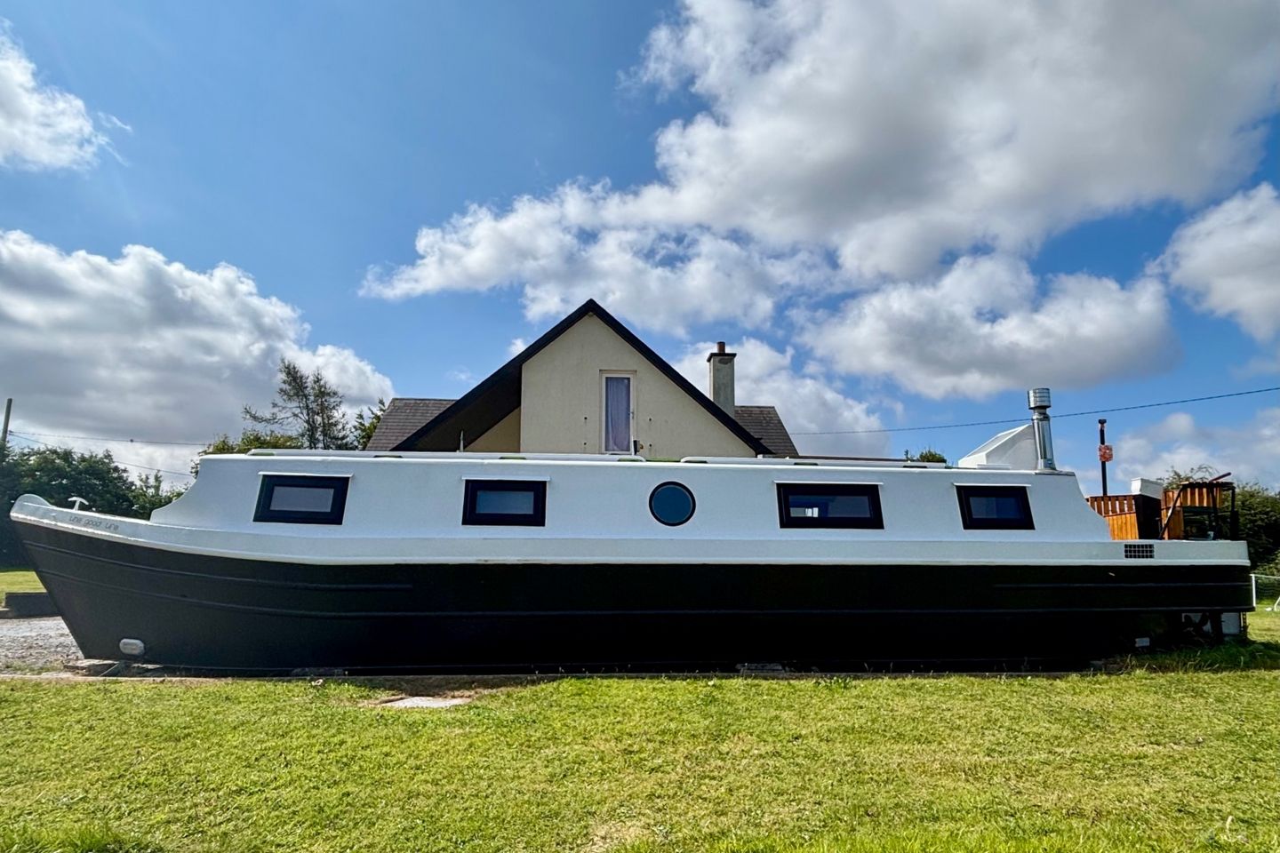 on water, grand canal dock, Kilmeage, Co. Kildare is for rent on Daft.ie - photo 2 of 21