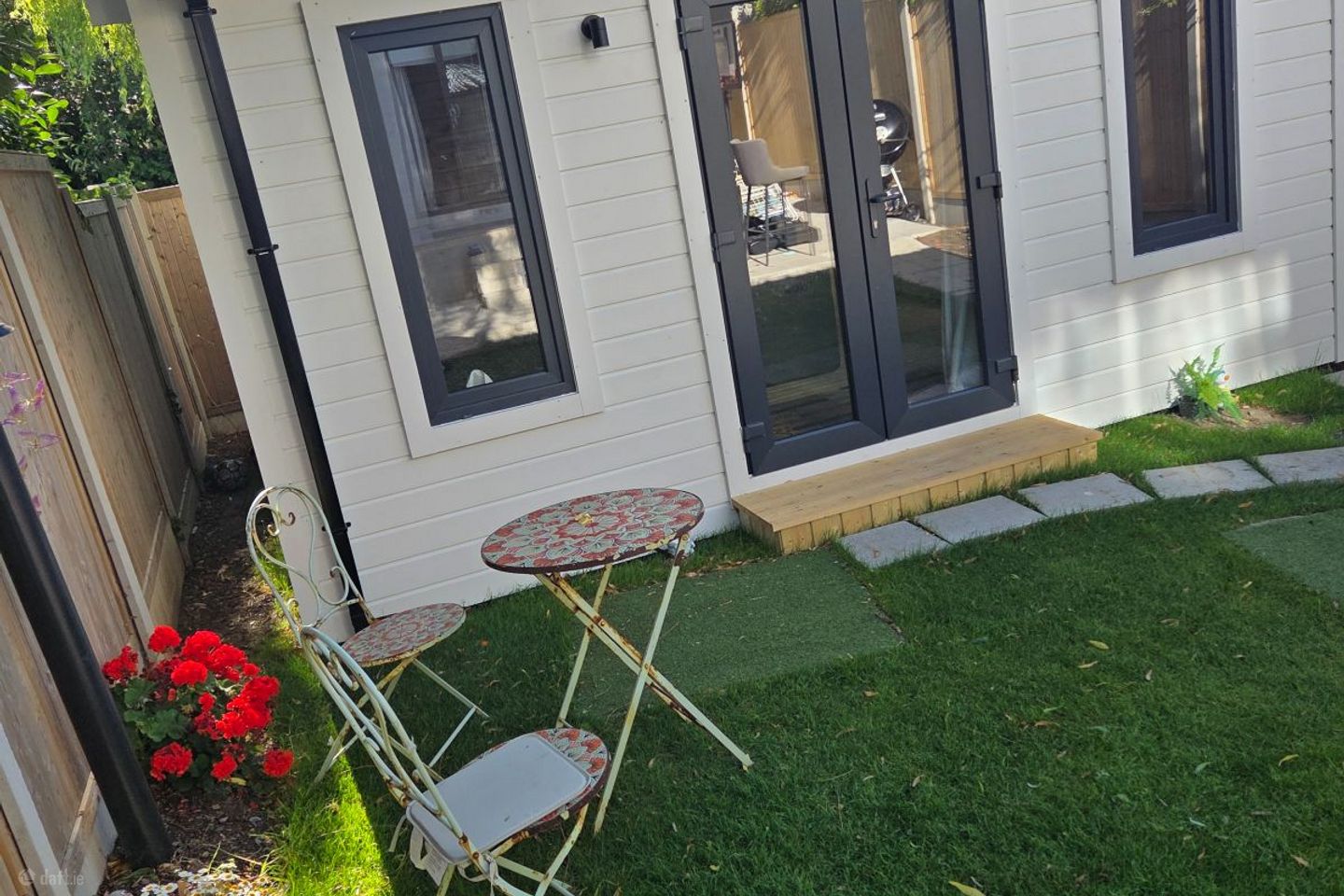 Castlefield Terrace, Greystones, Co. Wicklow, Delgany, Co. Wicklow is for rent on Daft.ie - photo 2 of 8