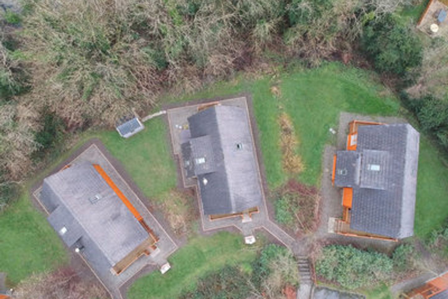 14 The Lodges, Cornadarragh Forest Park, Belturbet, Co. Cavan is for rent on Daft.ie - photo 7 of 35