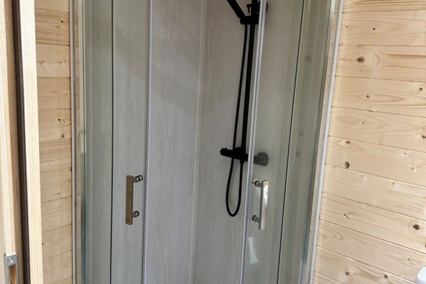 Askinraw Lane, Suncroft, Co. Kildare is for rent on Daft.ie - photo 3 of 8