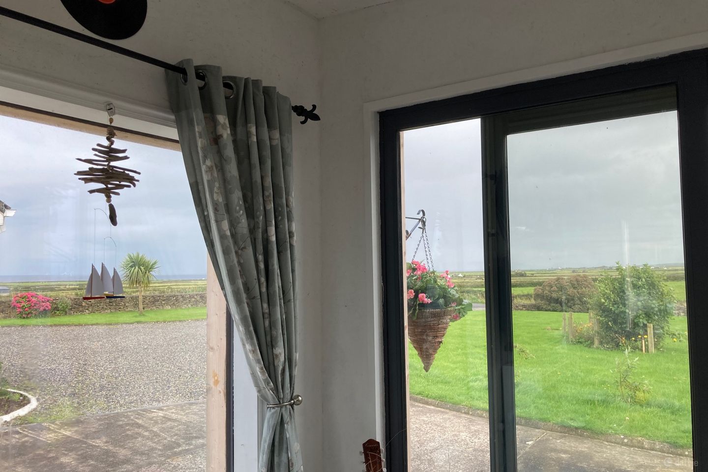 Gavin Engineering, Carrowmacbrien, Rathlee, Ballin, Easkey, Co. Sligo is for rent on Daft.ie - photo 4 of 15