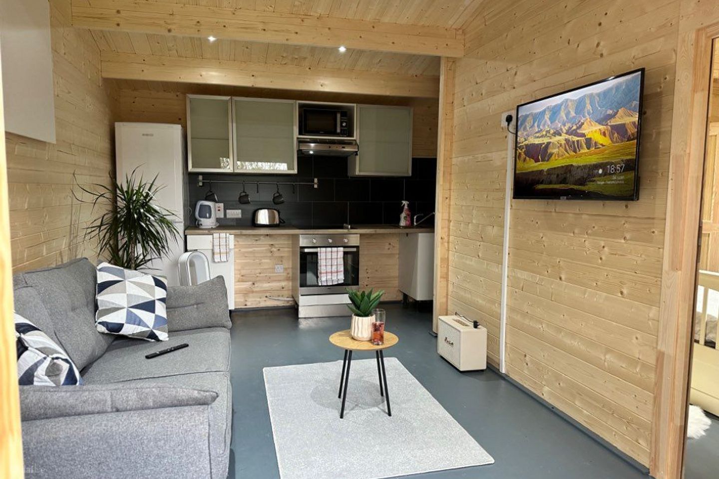 Askinraw Lane, Suncroft, Co. Kildare is for rent on Daft.ie - photo 5 of 8