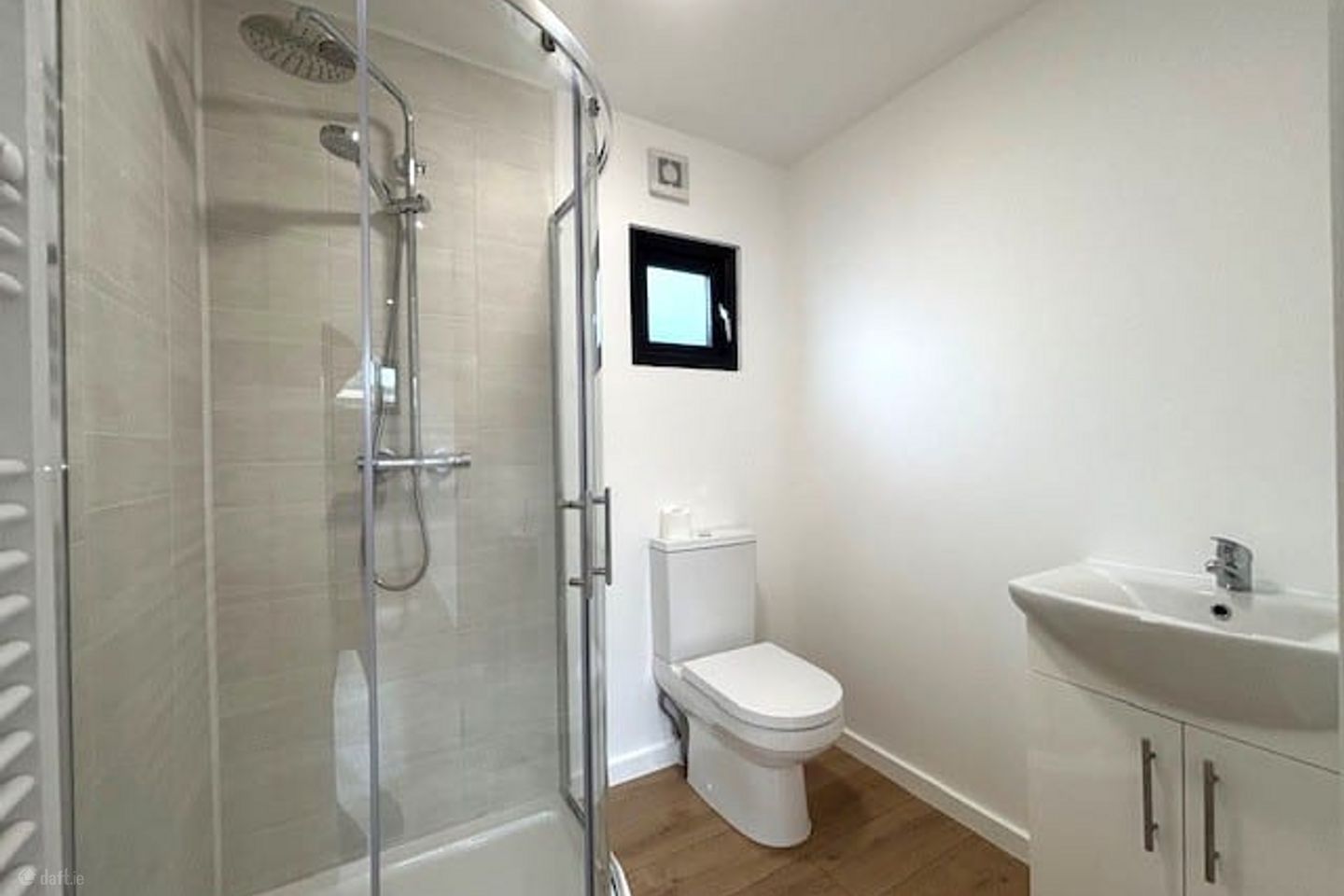 Lindisfarne Green, Clondalkin, Dublin 22 is for rent on Daft.ie - photo 9 of 9