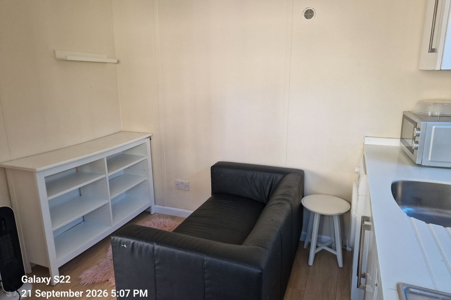 4 Silken Park ,  Kingswood Cross, Citywest, Dublin 22 is for rent on Daft.ie - photo 2 of 5