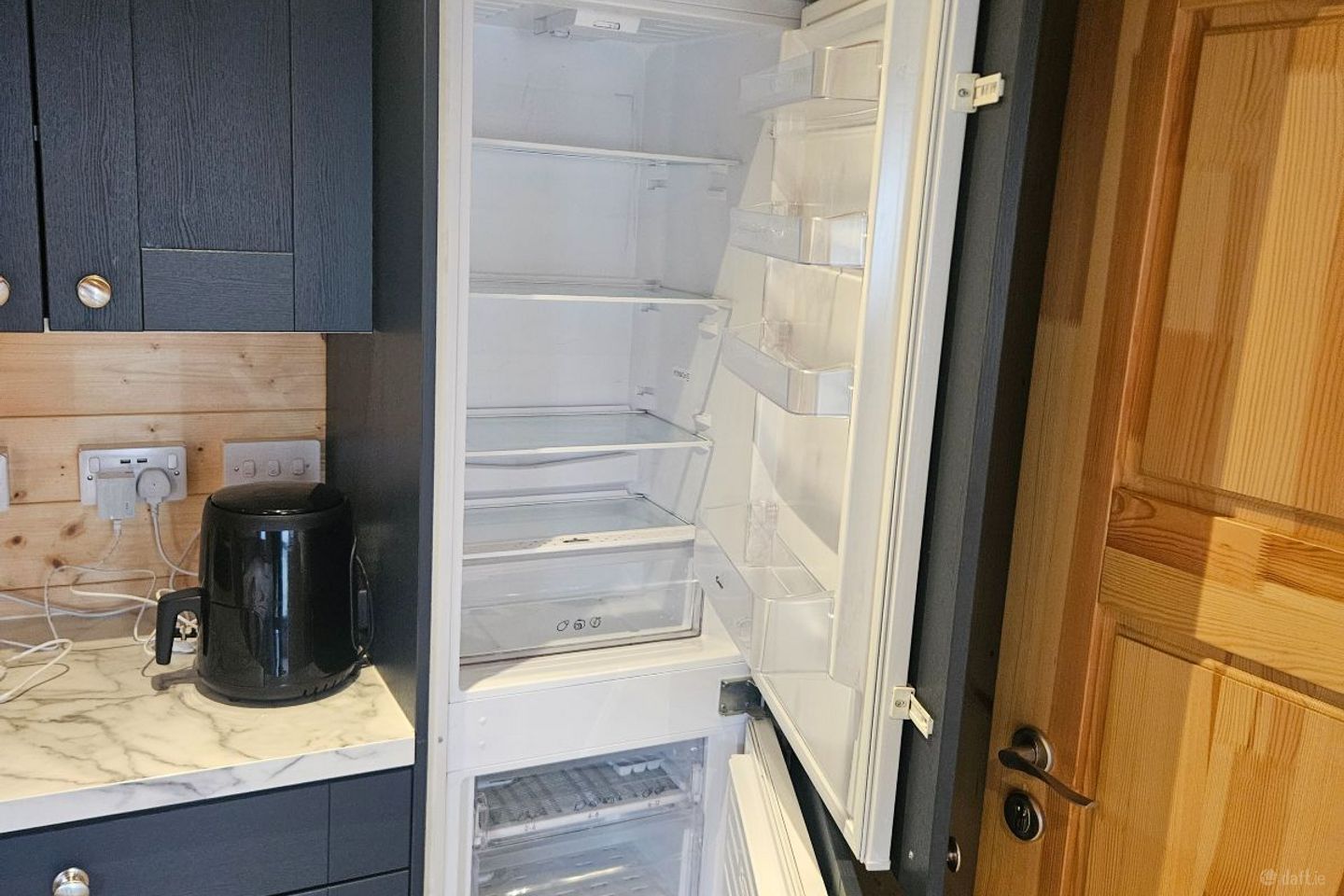 Watergate,Dublin 24, Oldbawn, Dublin 24 is for rent on Daft.ie - photo 15 of 17